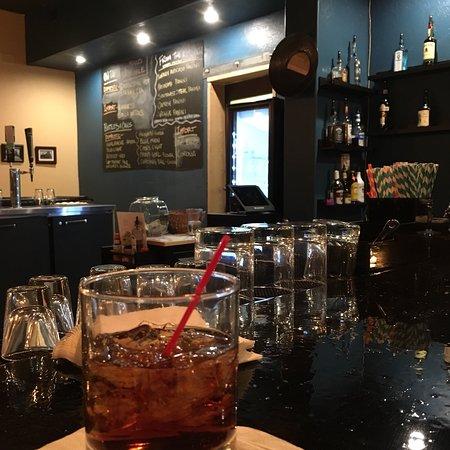 4th West Pub