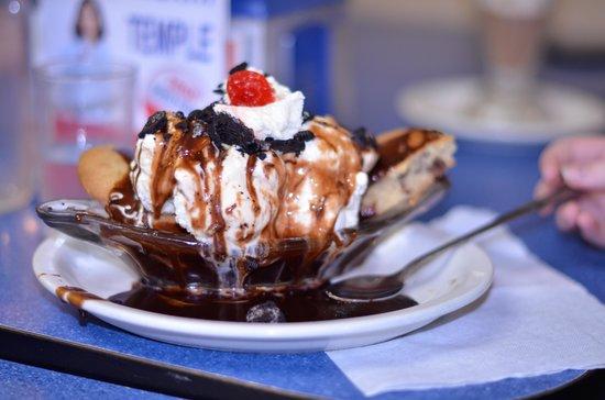 Leatherby's Family Creamery