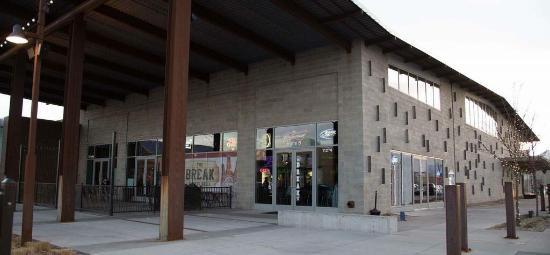 The Break Sports Bar and Grille