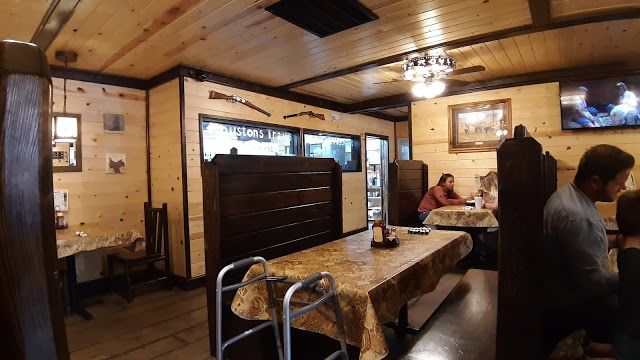 Houston's Trail's End Restaurant