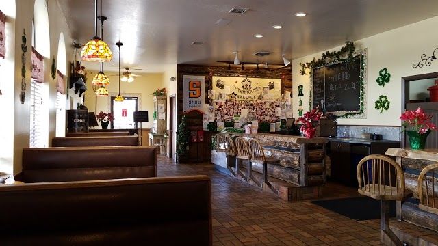 Dirk's Farmhouse Restaurant